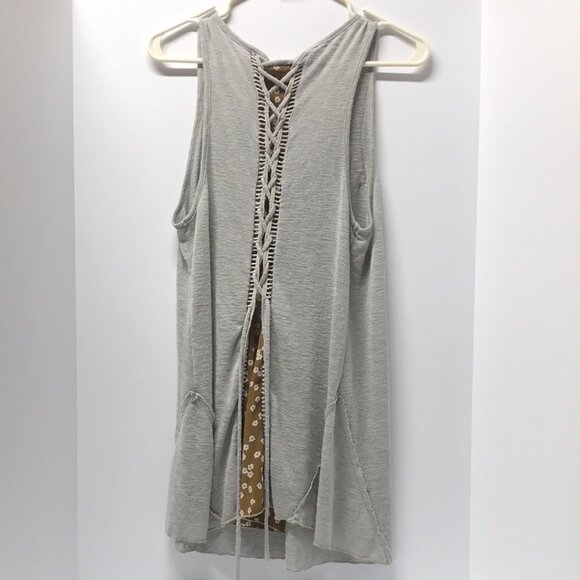 Gimmicks by BKE Gray Embellished Tank Top w/ Floral Inlet Back - Picture 4 of 10